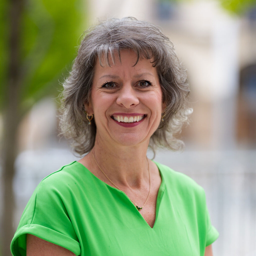 Laura Holst
